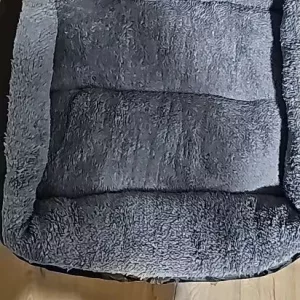 Mottatt Vaskbar Hundeseng med Plysjmadrass fra kunde S***a.