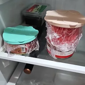 Mottatt Lokk og Skje i Silikon til Hundematbokser fra kunden F******a.