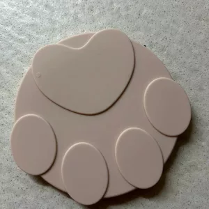 Mottatt Lokk og Skje i Silikon til Hundematbokser fra kunden R****e.